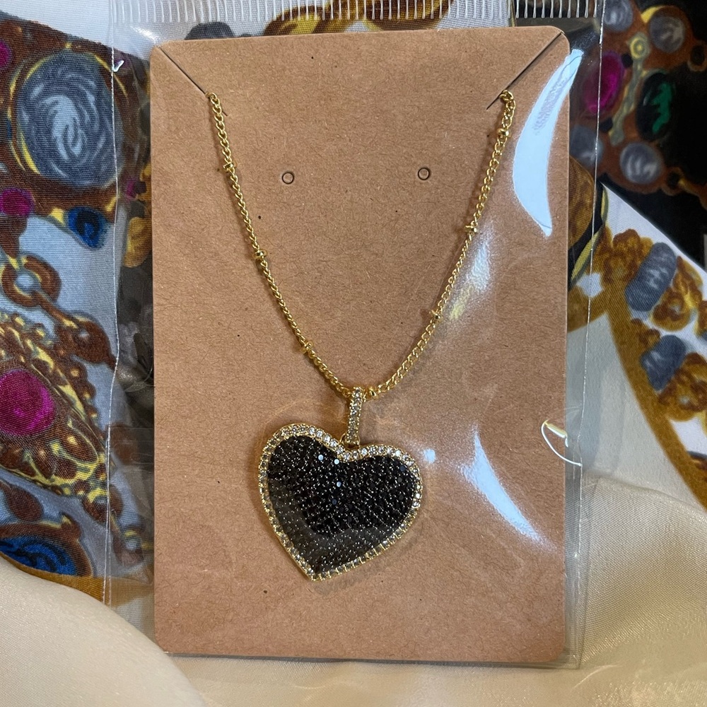 🖤 Black rhinestone heart necklace 🖤